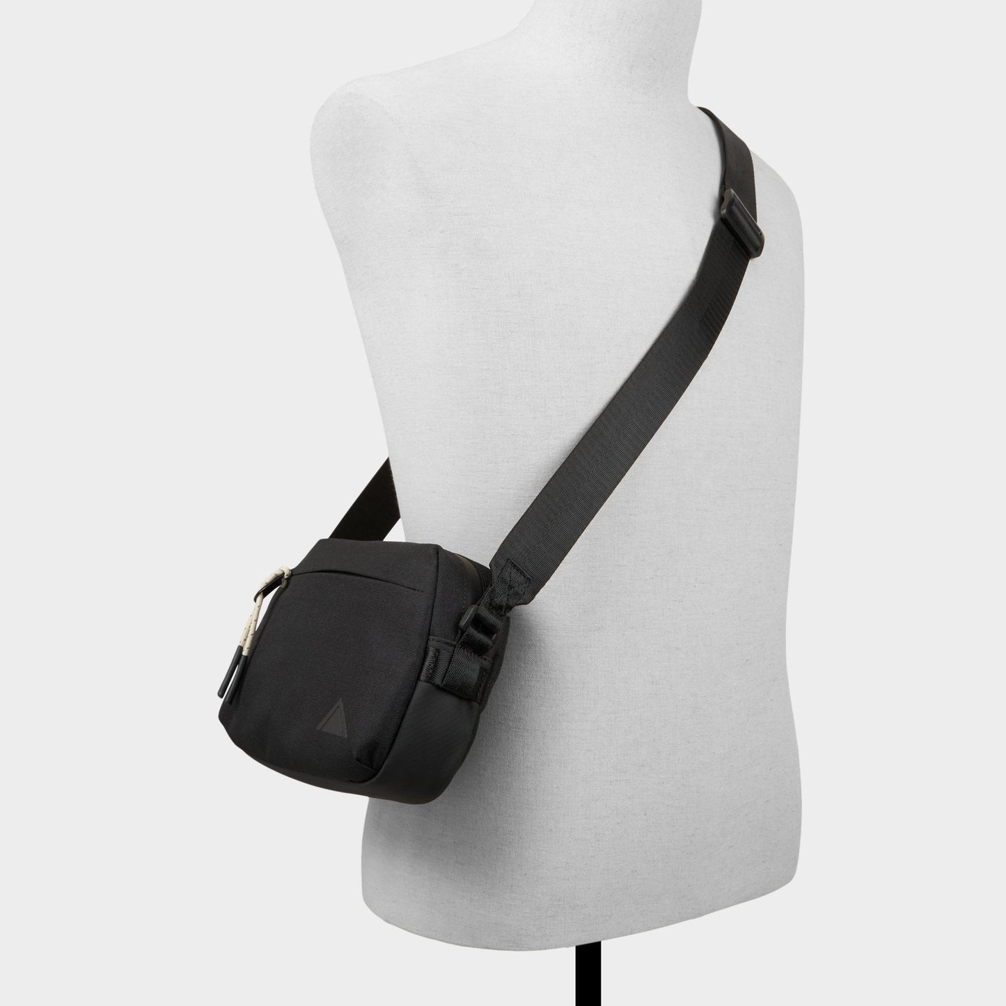 Merimbahh in Black Black - Crossbody bag - Black/Black