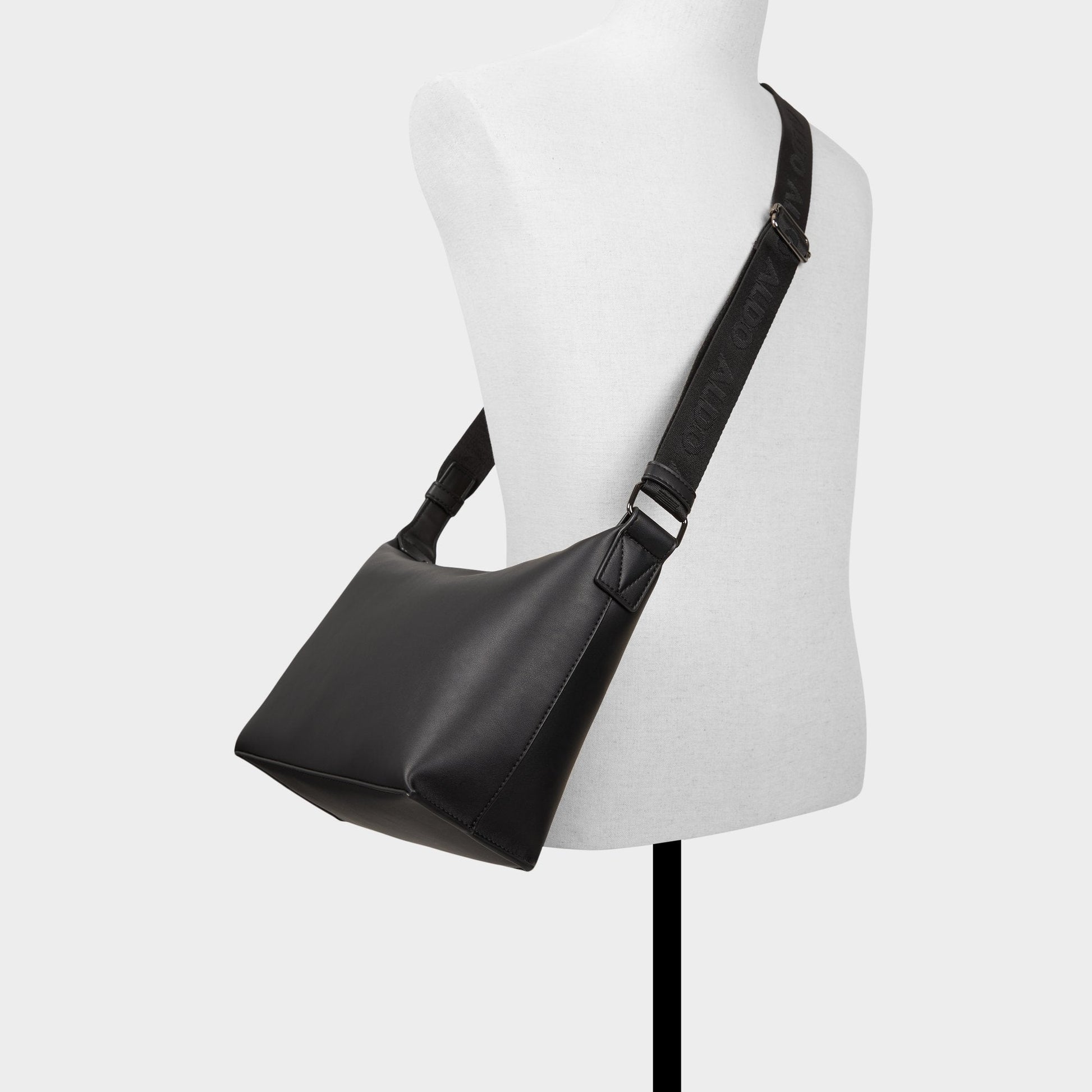 Alderwoodd in Other Black - Crossbody bag - Other Black