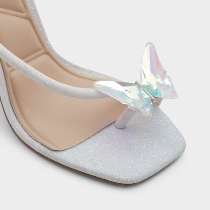 Pepela in White - Strappy heeled sandal, Block heel - White
