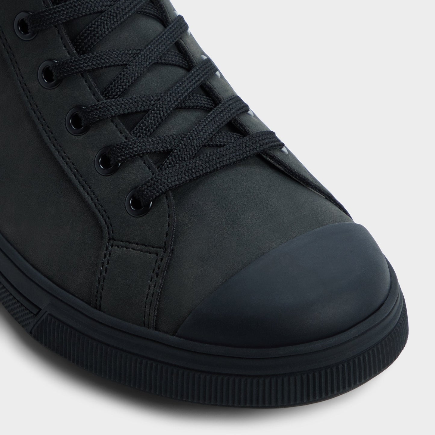 Esttanqueiro in Black - Lace-up boot, Cup sole - Black