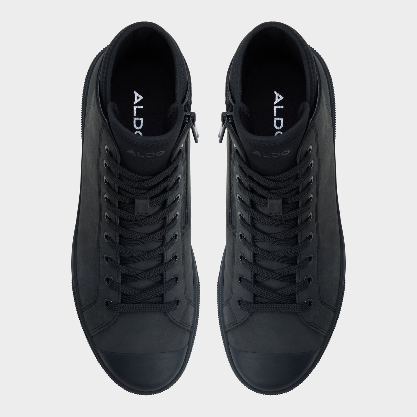 Esttanqueiro in Black - Lace-up boot, Cup sole - Black