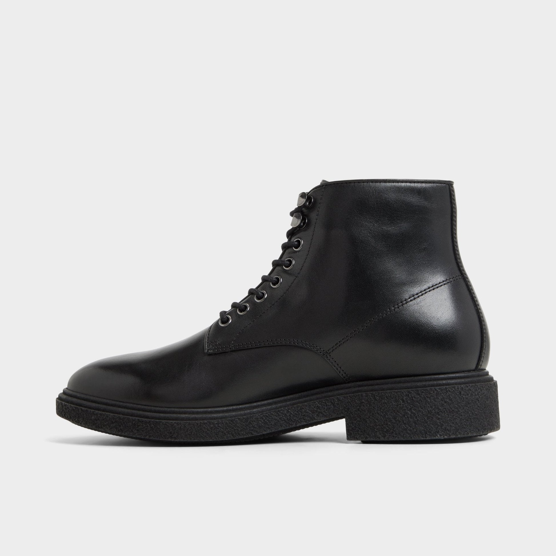 Walton in Black - Lace-up boot - Black