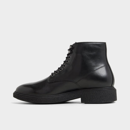 Walton in Black - Lace-up boot - Black