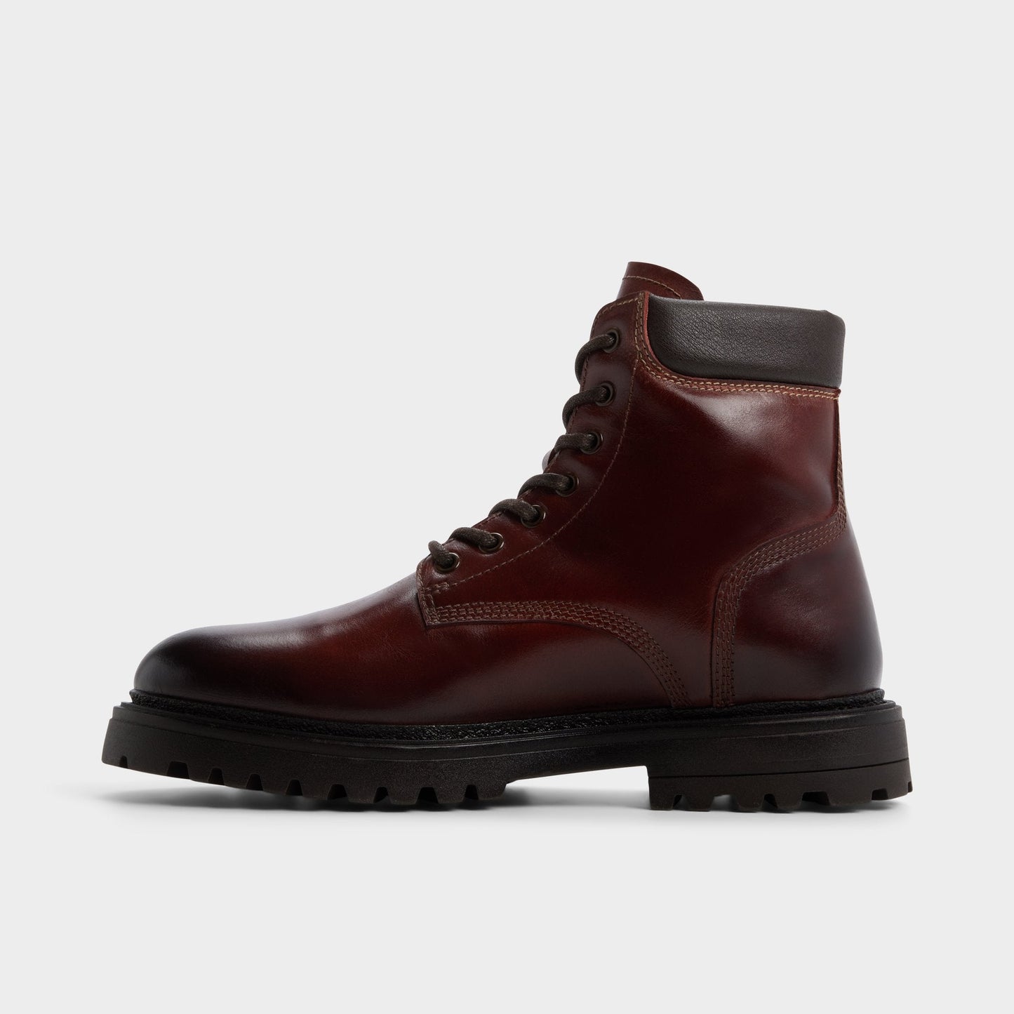 Draco in Medium Brown - Combat boot, Lug sole - Medium brown